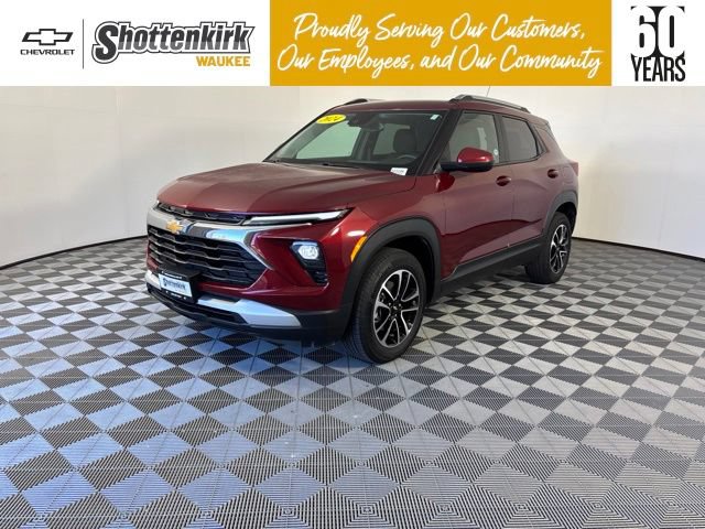 Used 2024 Chevrolet TrailBlazer LT w/ Convenience Package AWD/4WD image 1