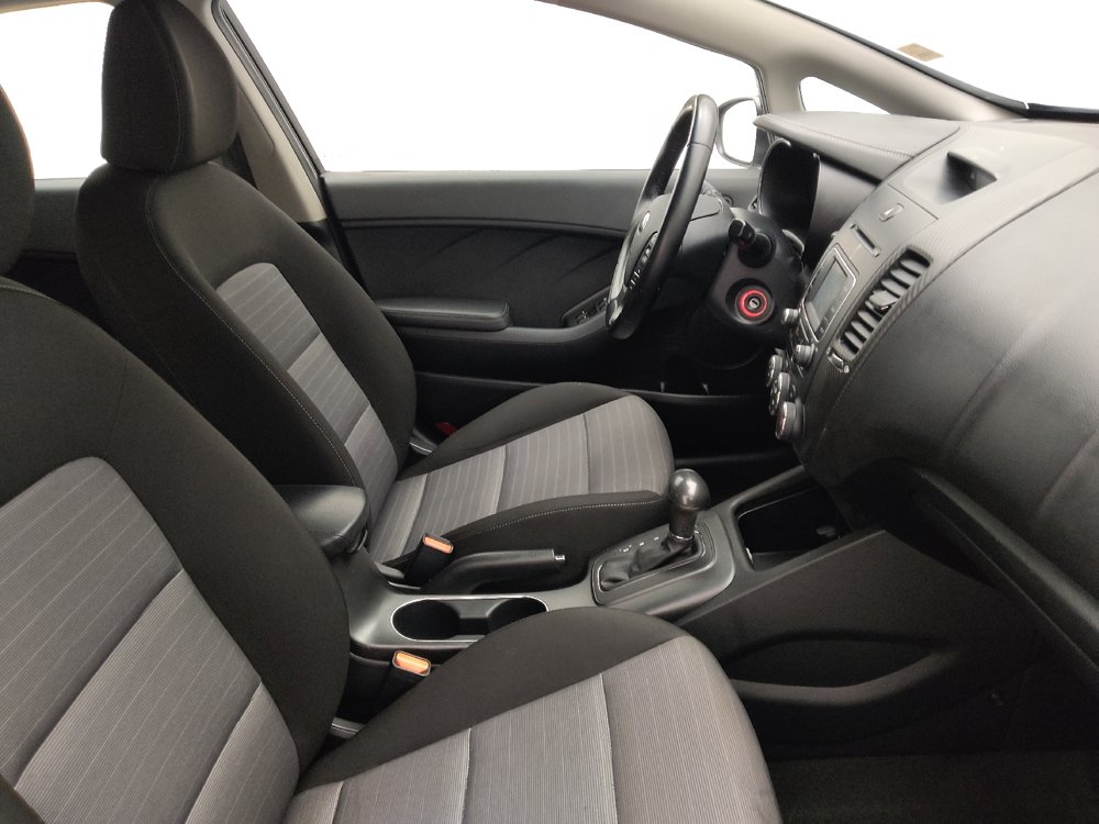 Used 2016 Kia Forte EX FWD image 21