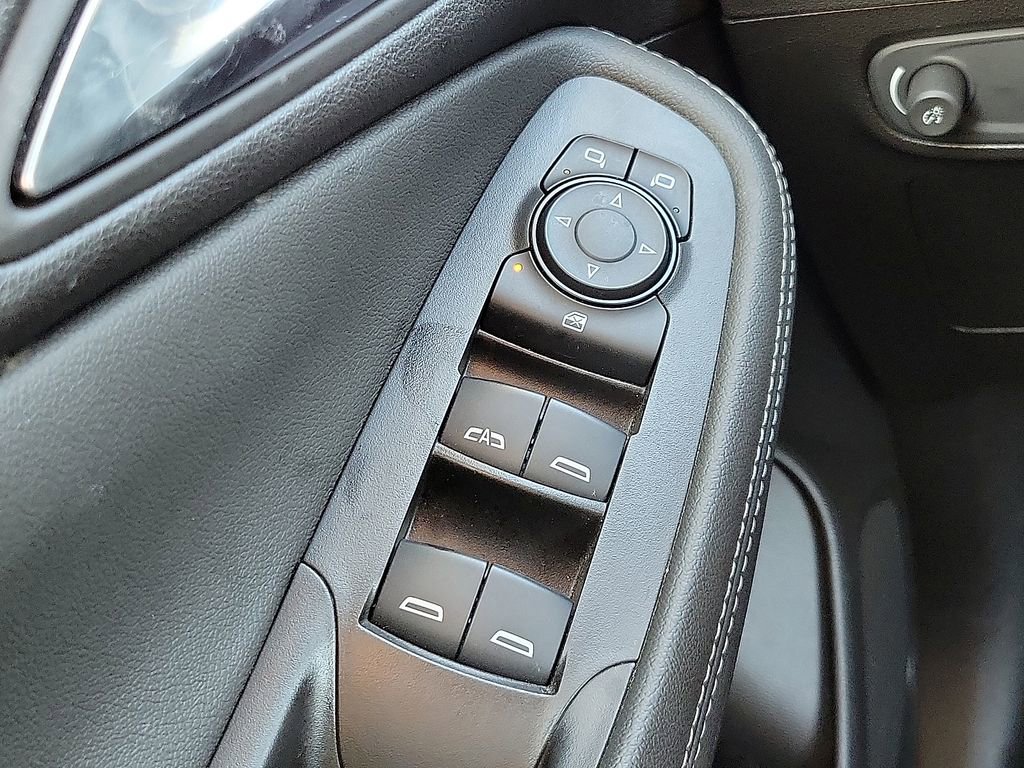 Used 2024 Buick Encore GX Sport Touring image 13