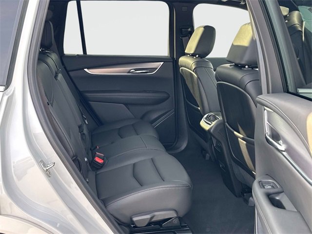 Used 2025 Cadillac XT6 Luxury image 21
