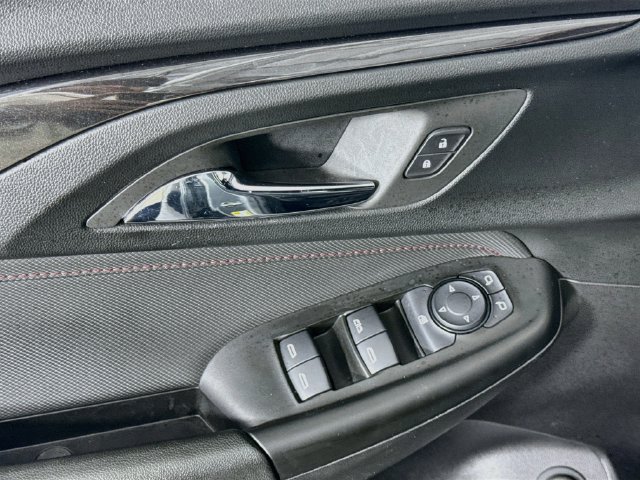 Used 2023 Chevrolet TrailBlazer RS w/ Sun and Liftgate Package FWD image 17