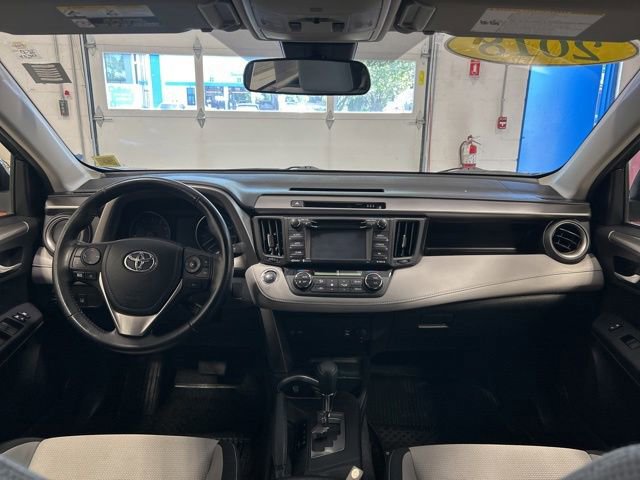 Used 2018 Toyota RAV4 XLE w/ Plus Extra Value Package AWD/4WD image 15