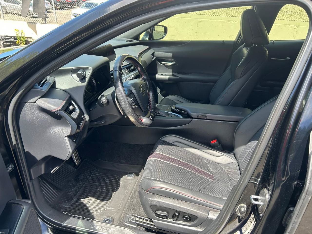 Used 2021 Lexus UX 250h F Sport AWD/4WD image 9