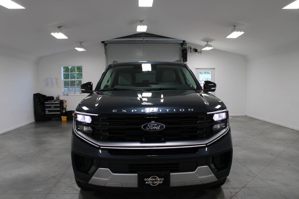 New 2026 Ford Expedition Max Platinum AWD/4WD image 2