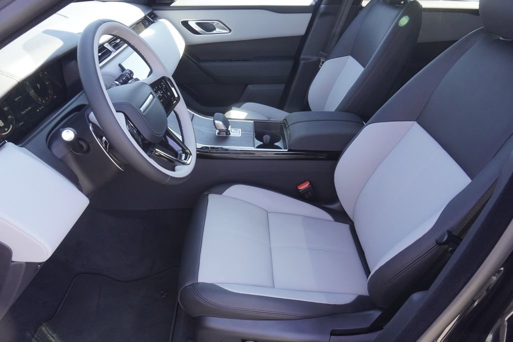 New 2026 Land Rover Range Rover Velar Dynamic SE image 19