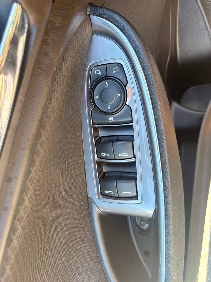 Used 2020 Chevrolet Malibu LT FWD image 23