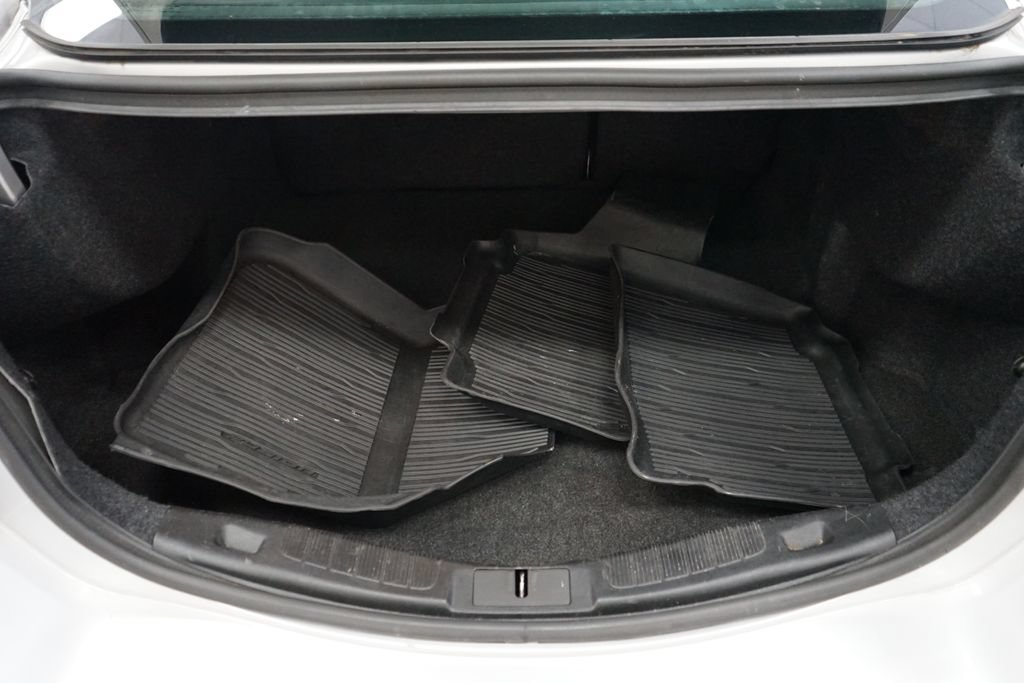 Used 2018 Ford Fusion SE w/ Fusion SE Technology Package FWD image 48