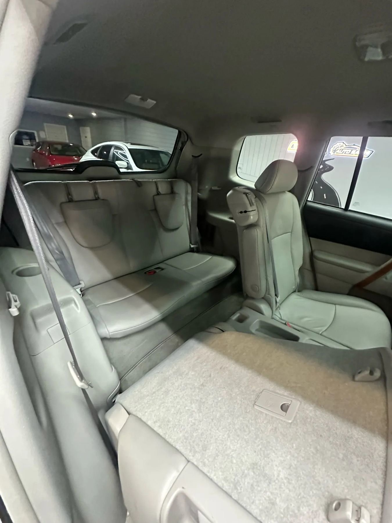 Used 2010 Toyota Highlander Limited image 38