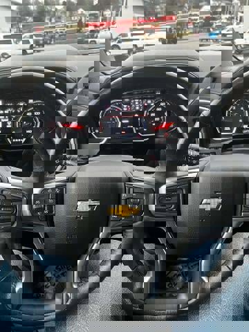 Used 2022 Chevrolet Silverado 2500 LTZ w/ LTZ Premium Package image 9