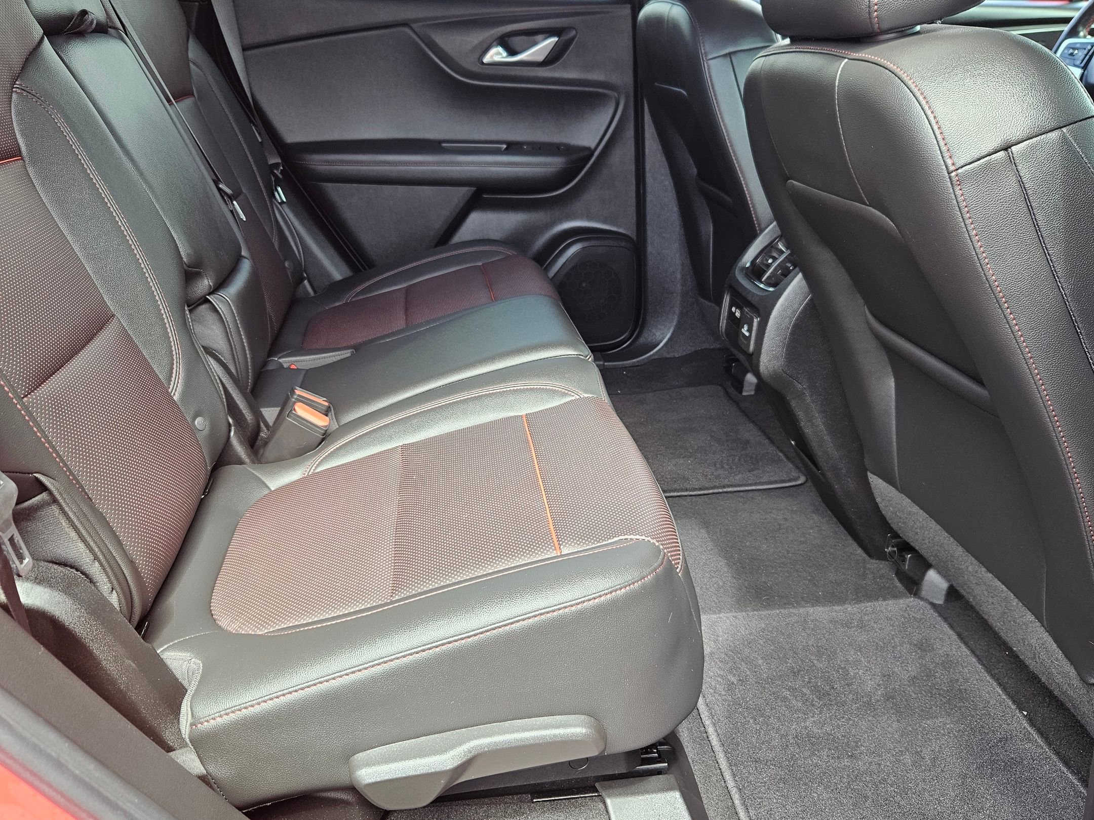 Used 2020 Chevrolet Blazer RS AWD/4WD image 29