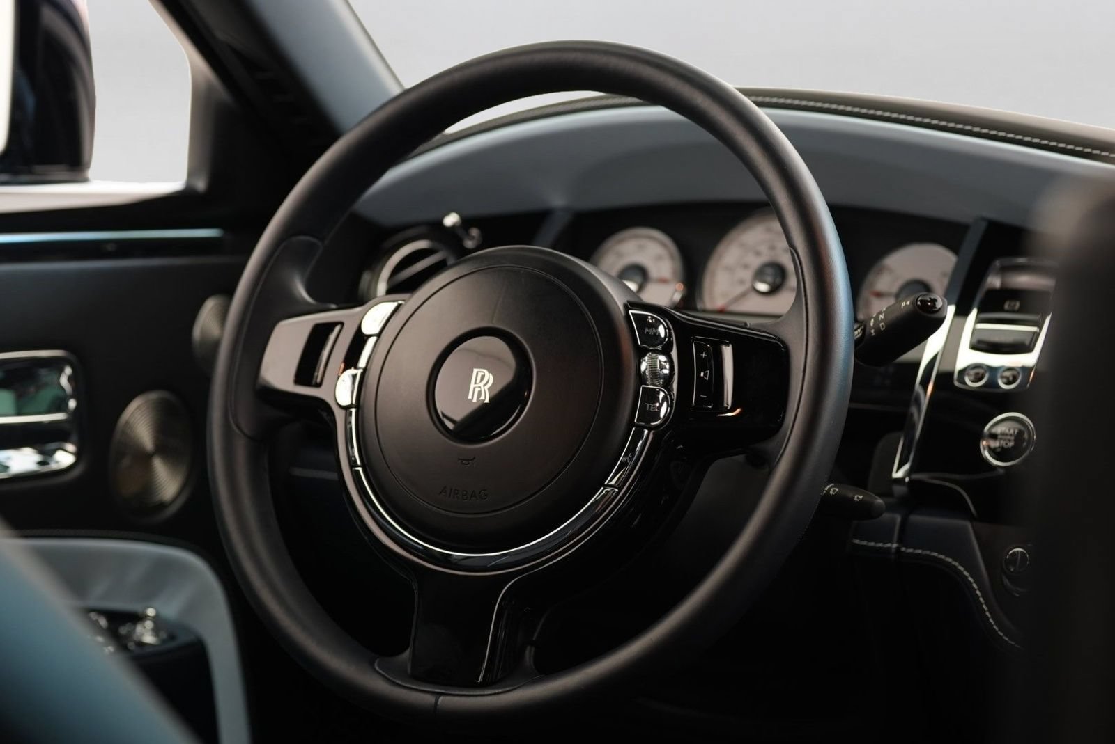 Certified 2020 Rolls-Royce Ghost RWD image 35