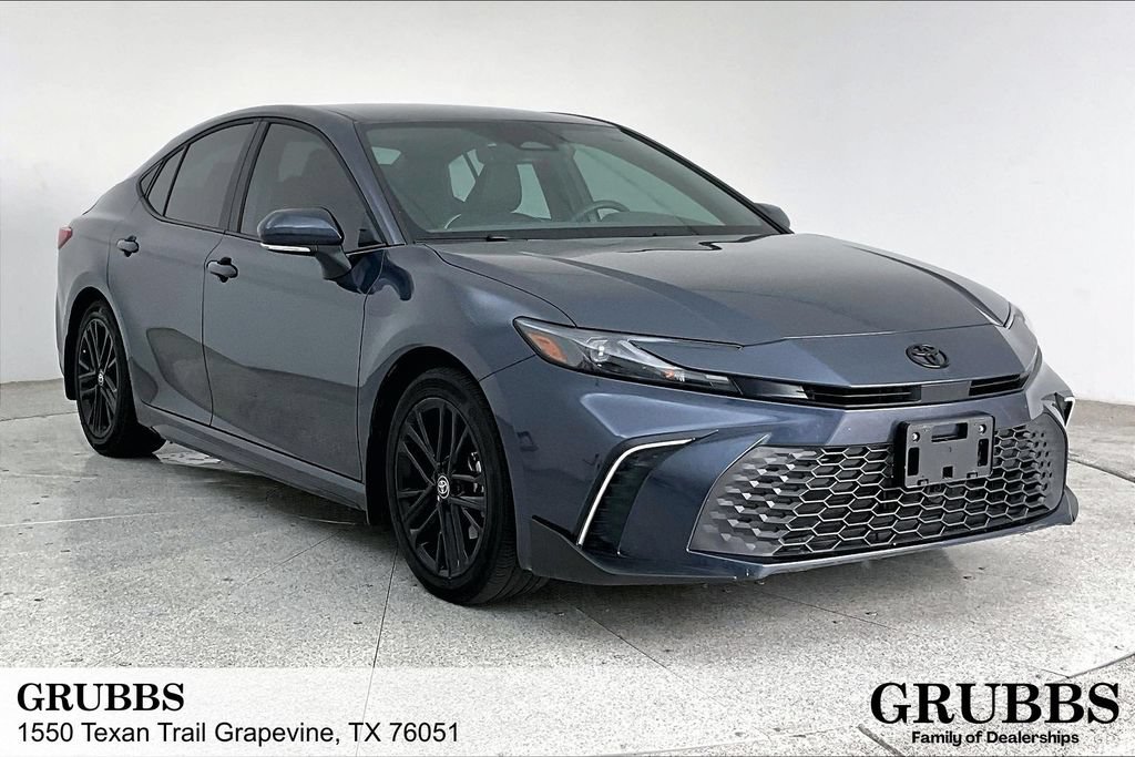Used 2026 Toyota Camry SE w/ Convenience Package FWD image 1