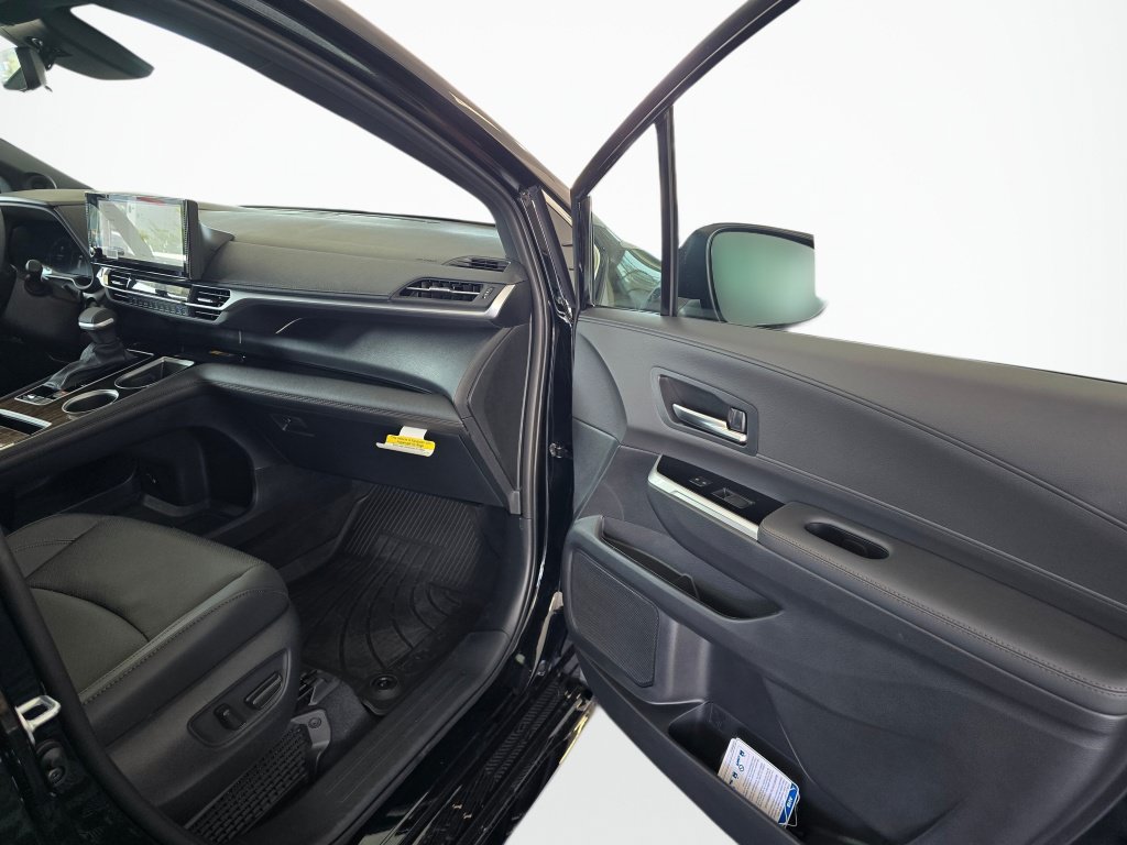 New 2026 Toyota Sienna Limited AWD/4WD image 39