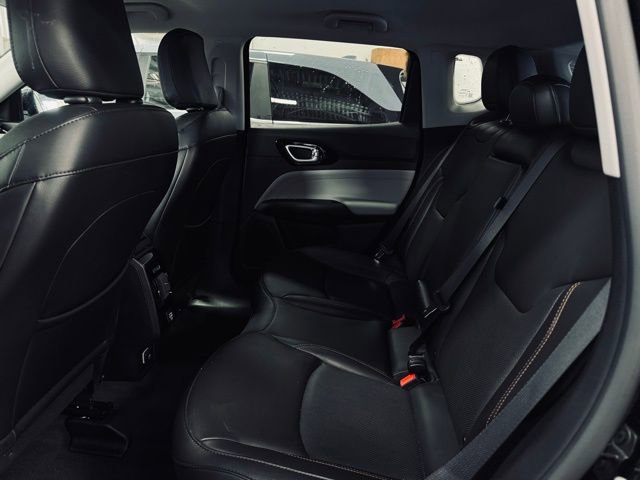 Used 2022 Jeep Compass Limited image 18