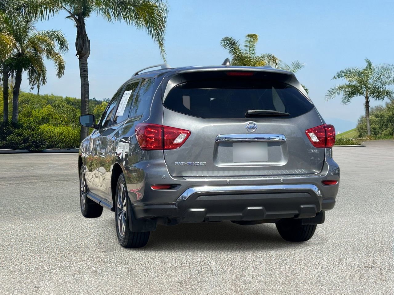 Certified 2020 Nissan Pathfinder S image 4