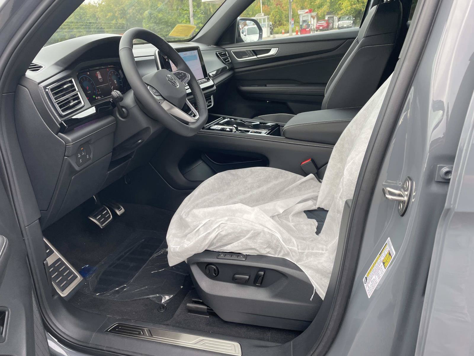 New 2026 Volkswagen Atlas Cross Sport SEL Premium R-Line AWD/4WD image 8