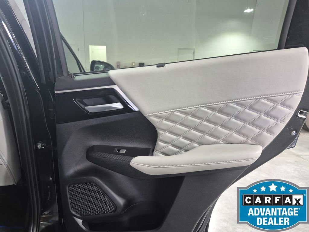 Used 2024 Mitsubishi Outlander SEL AWD/4WD image 26