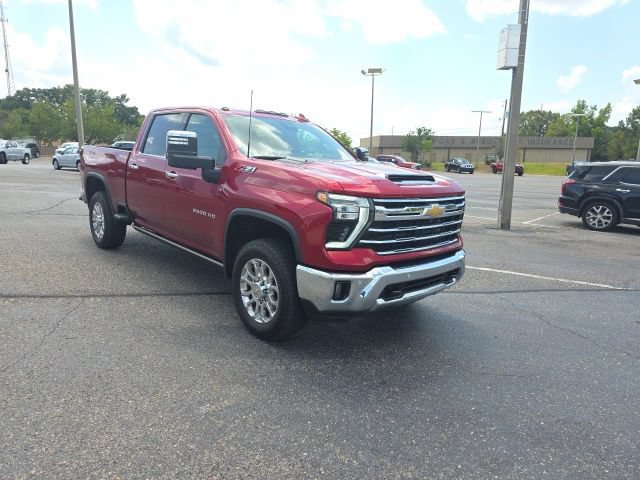 Used 2025 Chevrolet Silverado 2500 LTZ w/ LTZ Premium Package AWD/4WD image 1