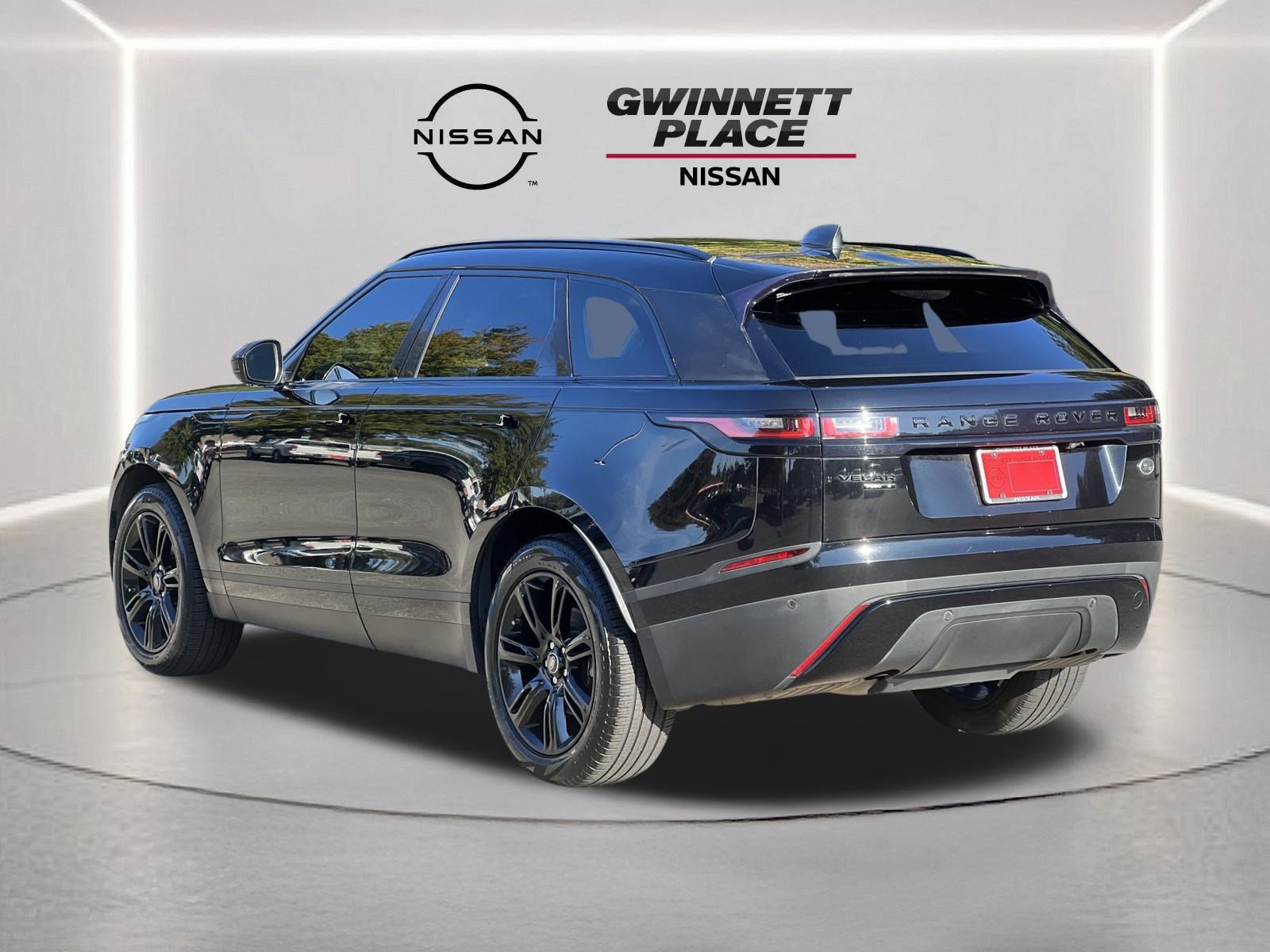 Used 2019 Land Rover Range Rover Velar S AWD/4WD image 23