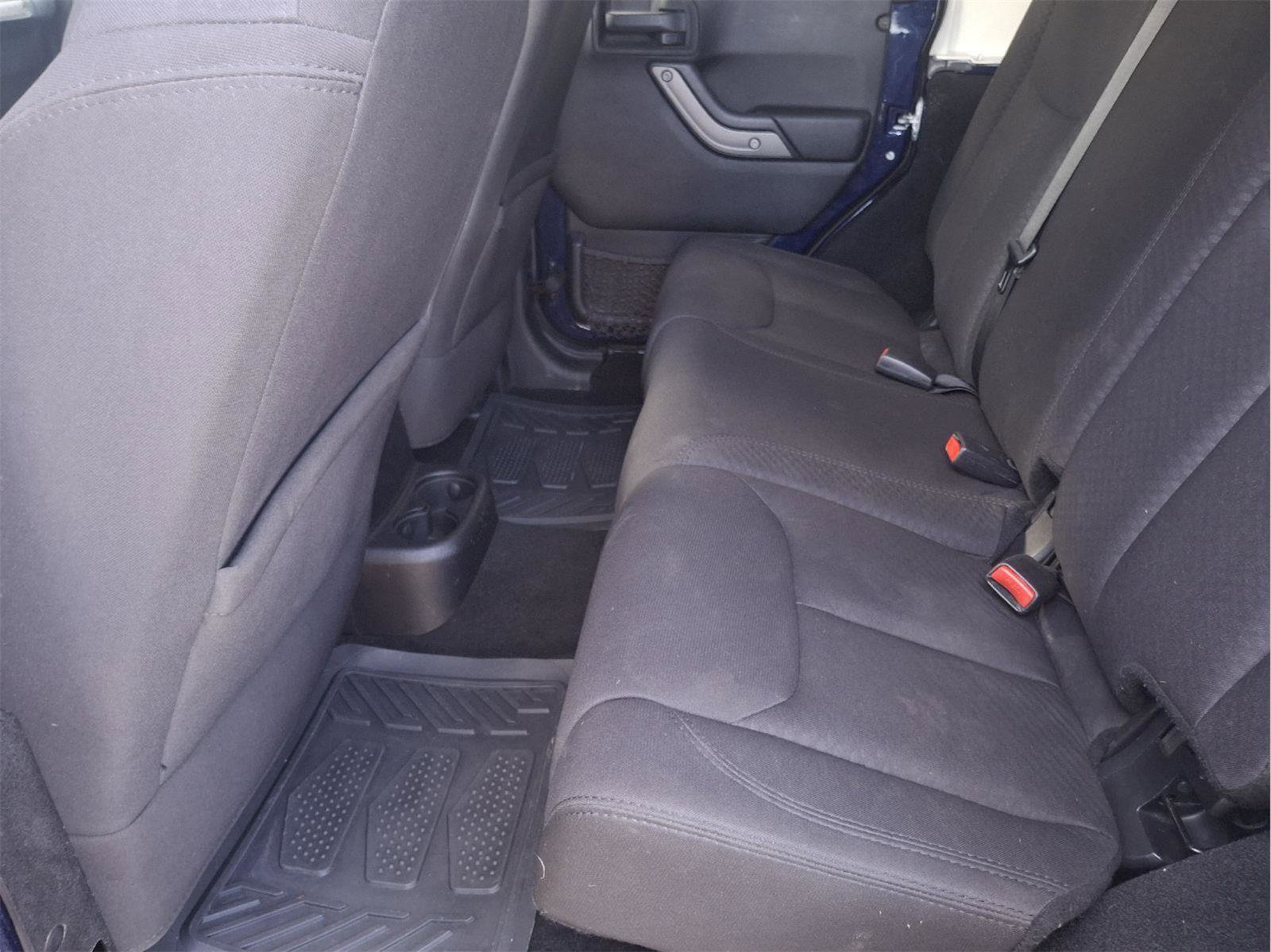 Used 2013 Jeep Wrangler Unlimited Sport image 12