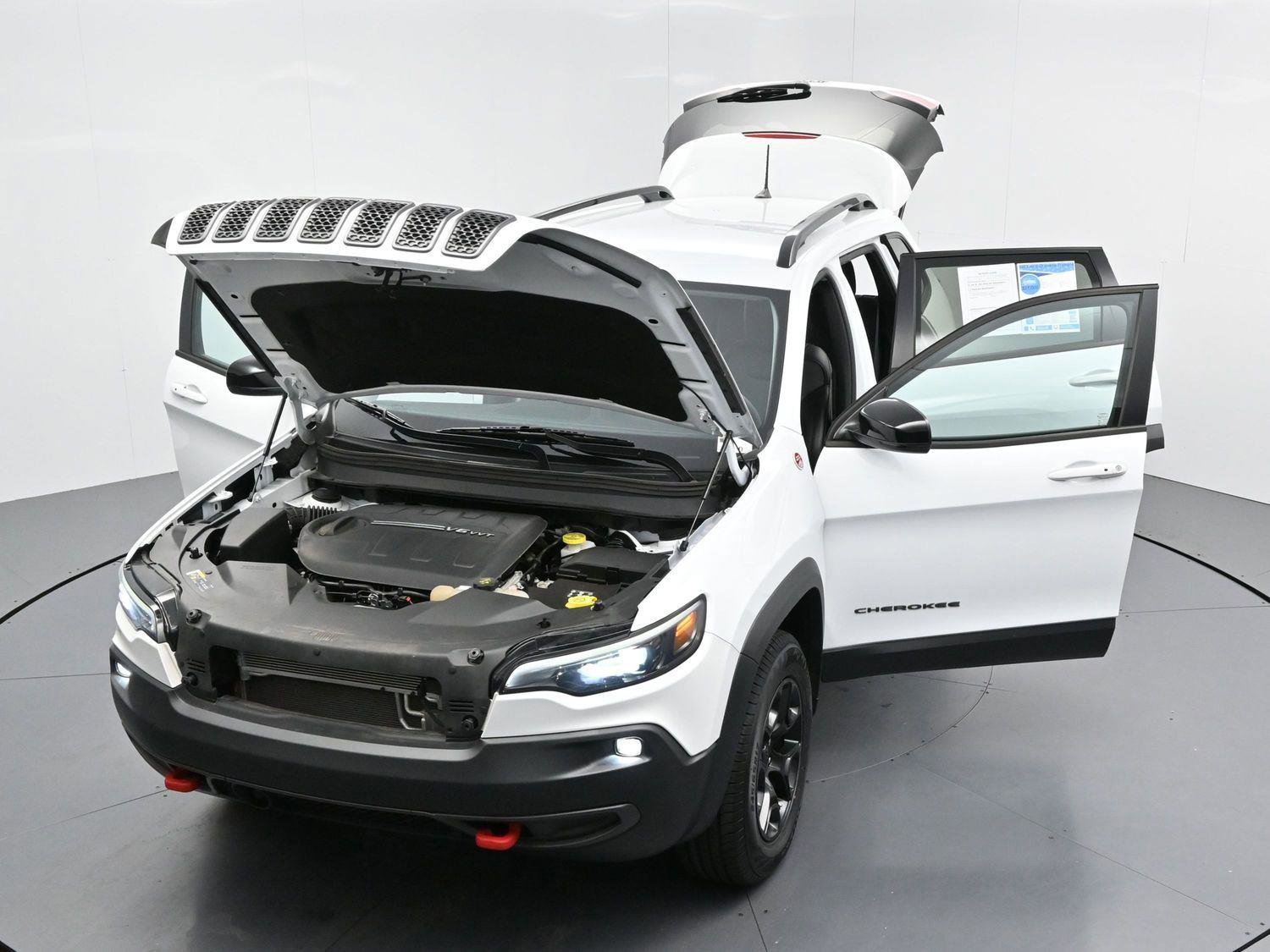 Used 2022 Jeep Cherokee Trailhawk w/ Trailer Tow Group AWD/4WD image 41