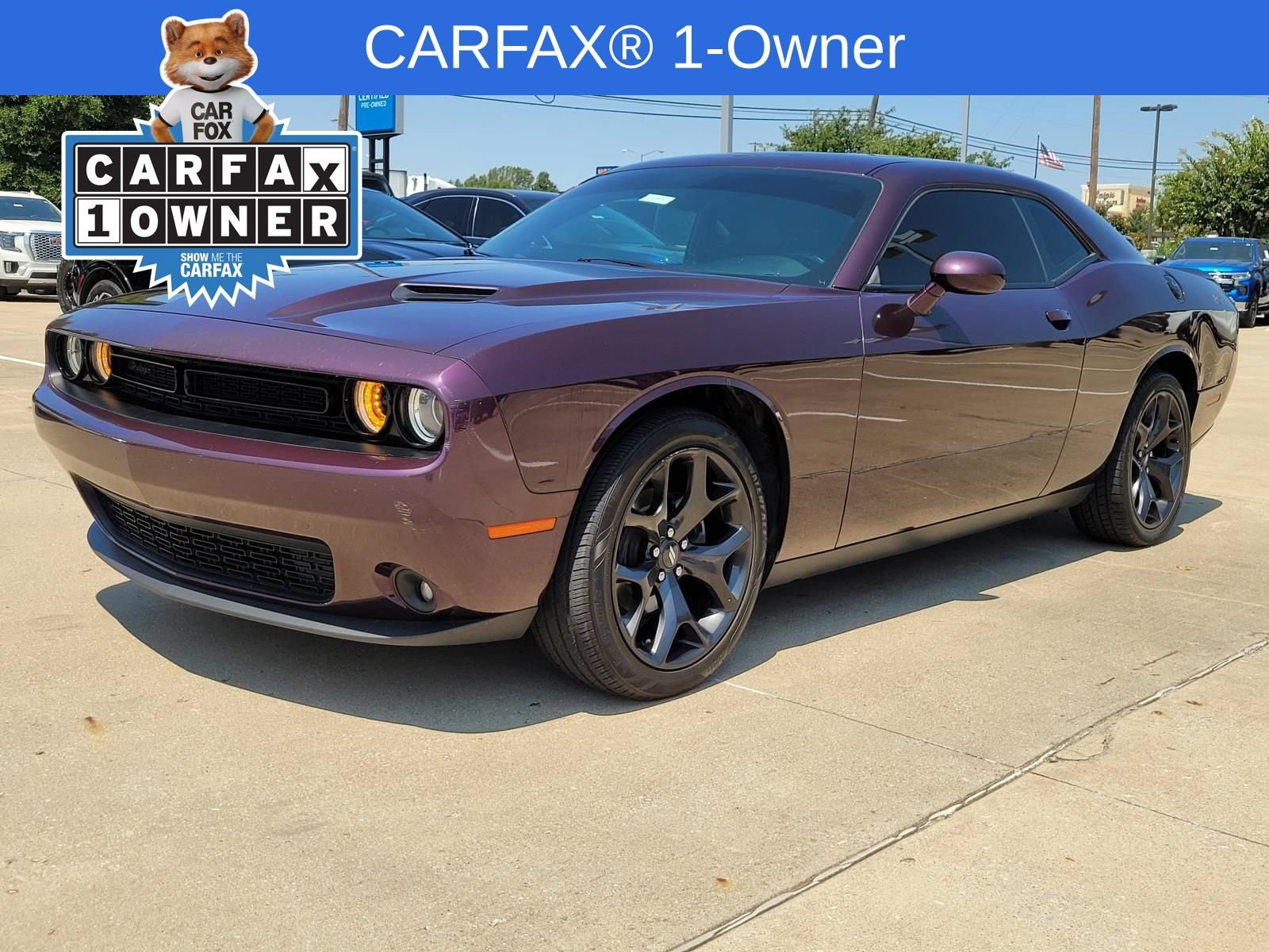 Used 2020 Dodge Challenger SXT w/ Blacktop Package RWD video 2