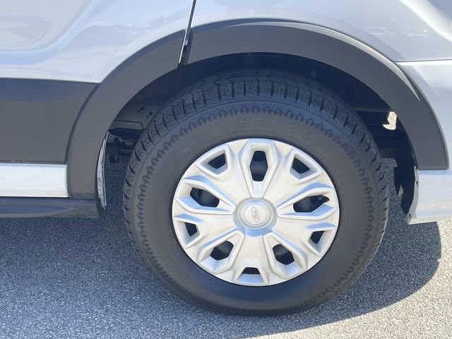 Used 2023 Ford Transit 350 XLT image 9