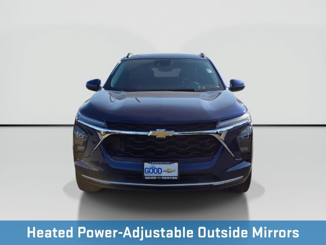Used 2024 Chevrolet Trax LT w/ Sunroof Package FWD image 9