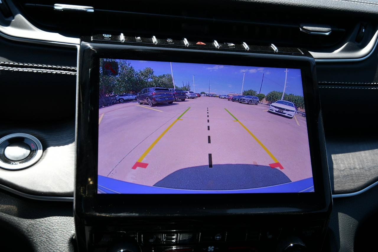 Used 2025 Jeep Grand Cherokee Limited 4xe AWD/4WD image 18