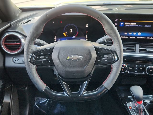 Used 2024 Chevrolet Trax RS w/ Sunroof Package FWD image 34