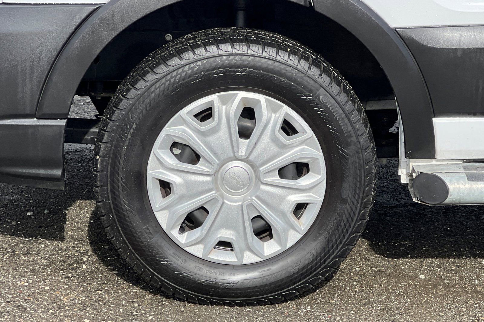 Certified 2023 Ford Transit 250 Low Roof w/ Exterior Upgrade Package image 24