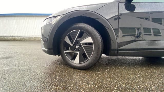 Used 2025 Hyundai Ioniq 5 SE image 9