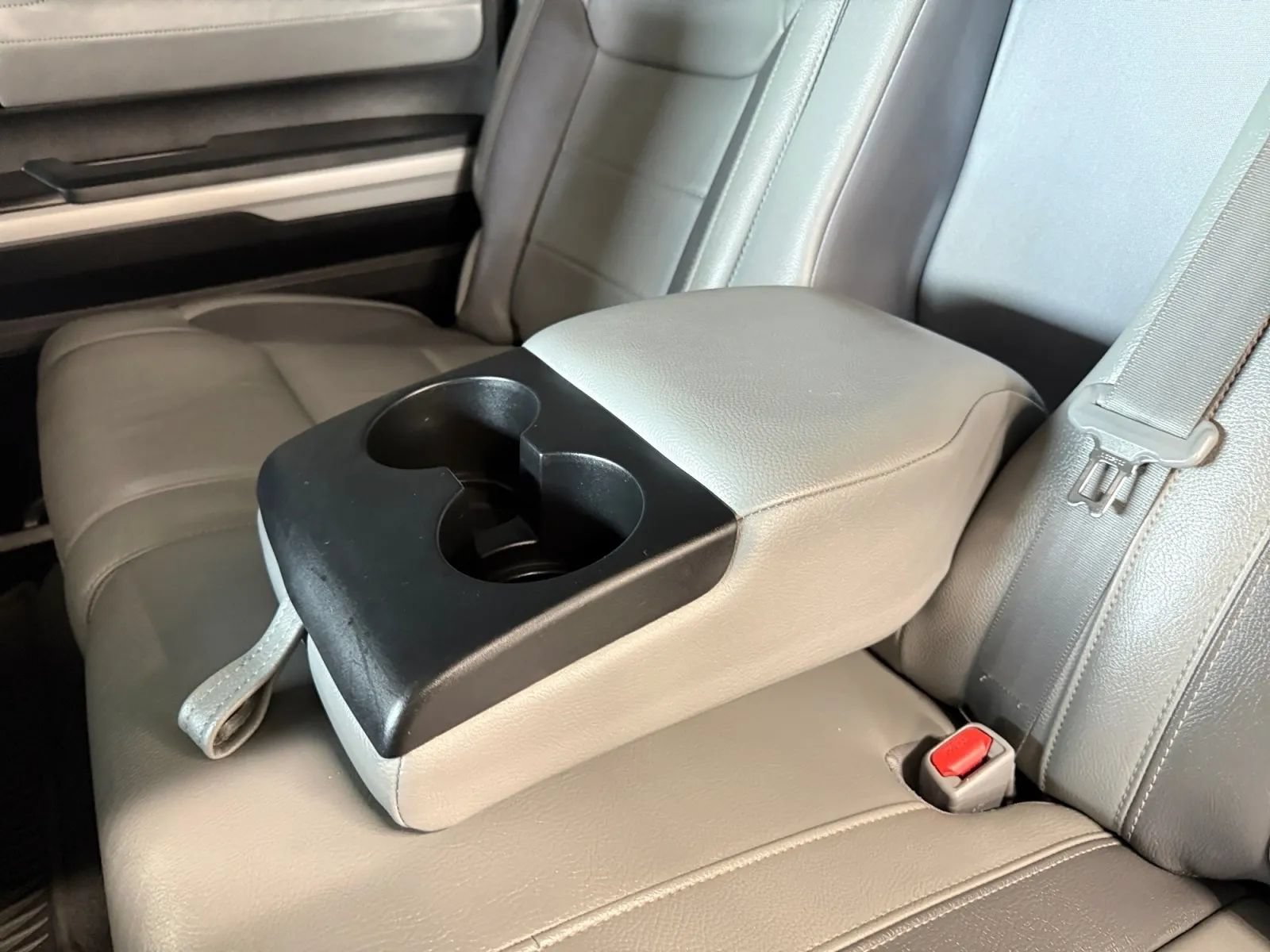 Used 2019 Toyota Tundra Limited AWD/4WD image 25