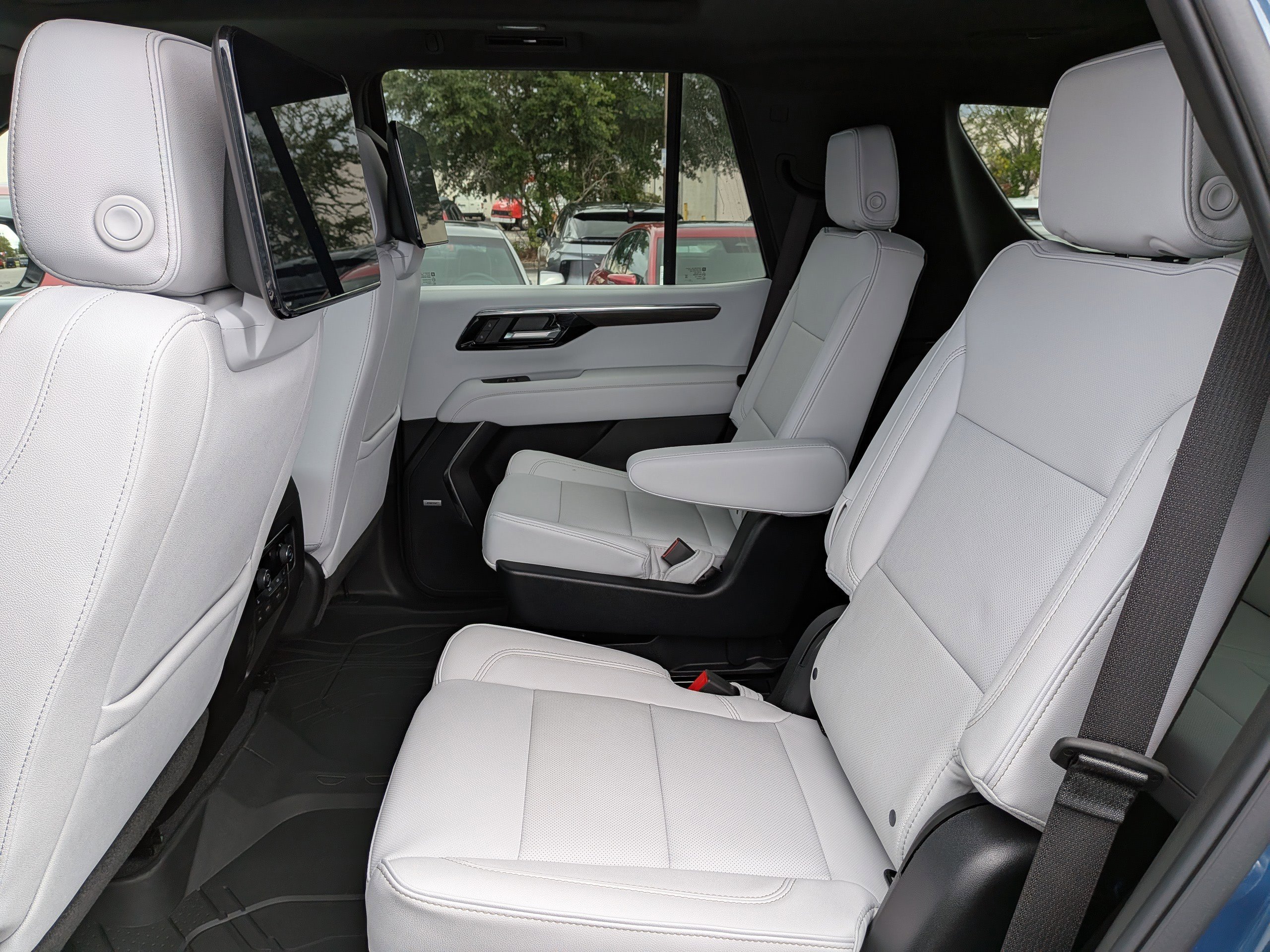 New 2026 Chevrolet Tahoe Premier image 9