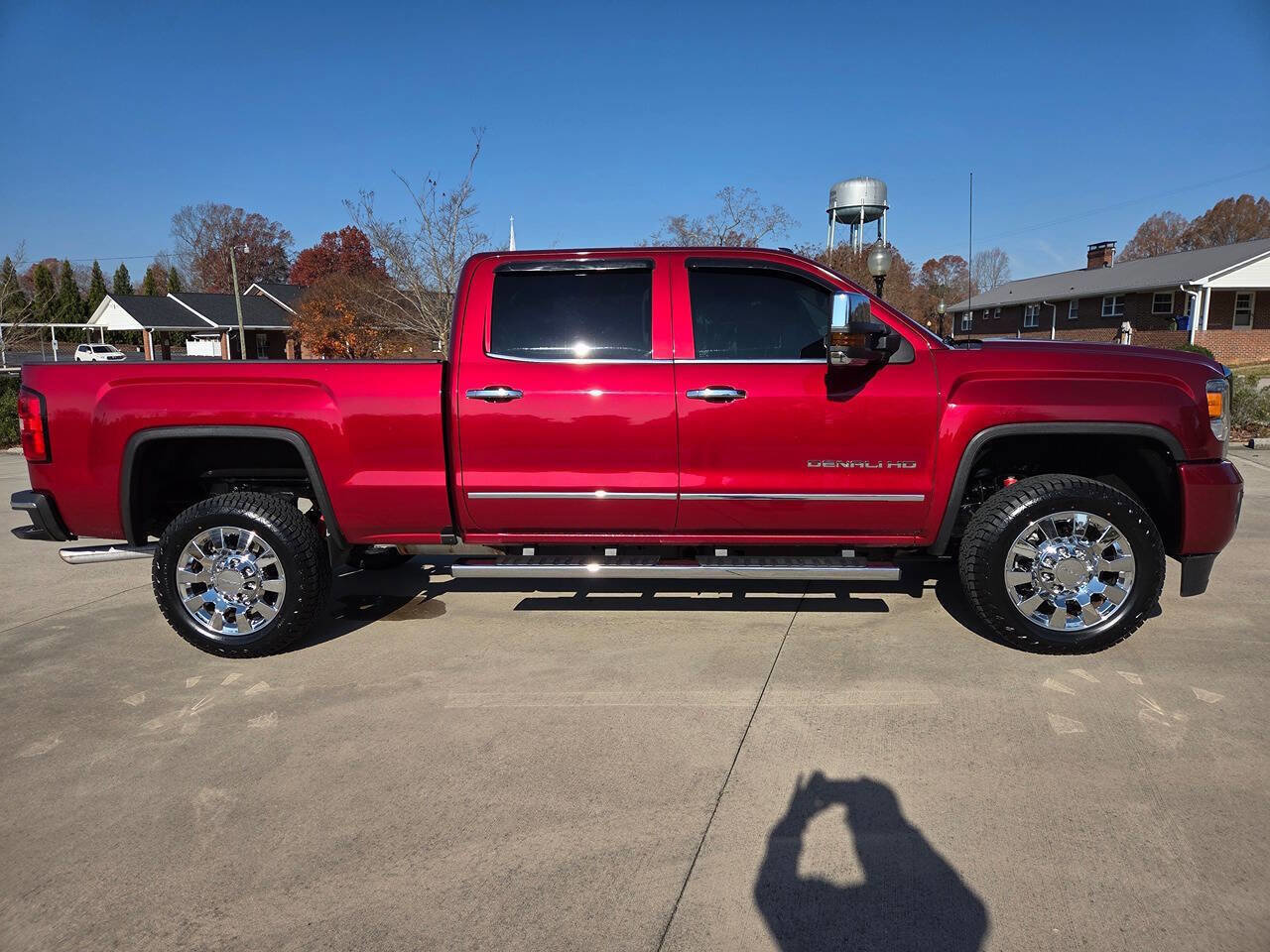 Used 2019 GMC Sierra 2500 Denali image 3
