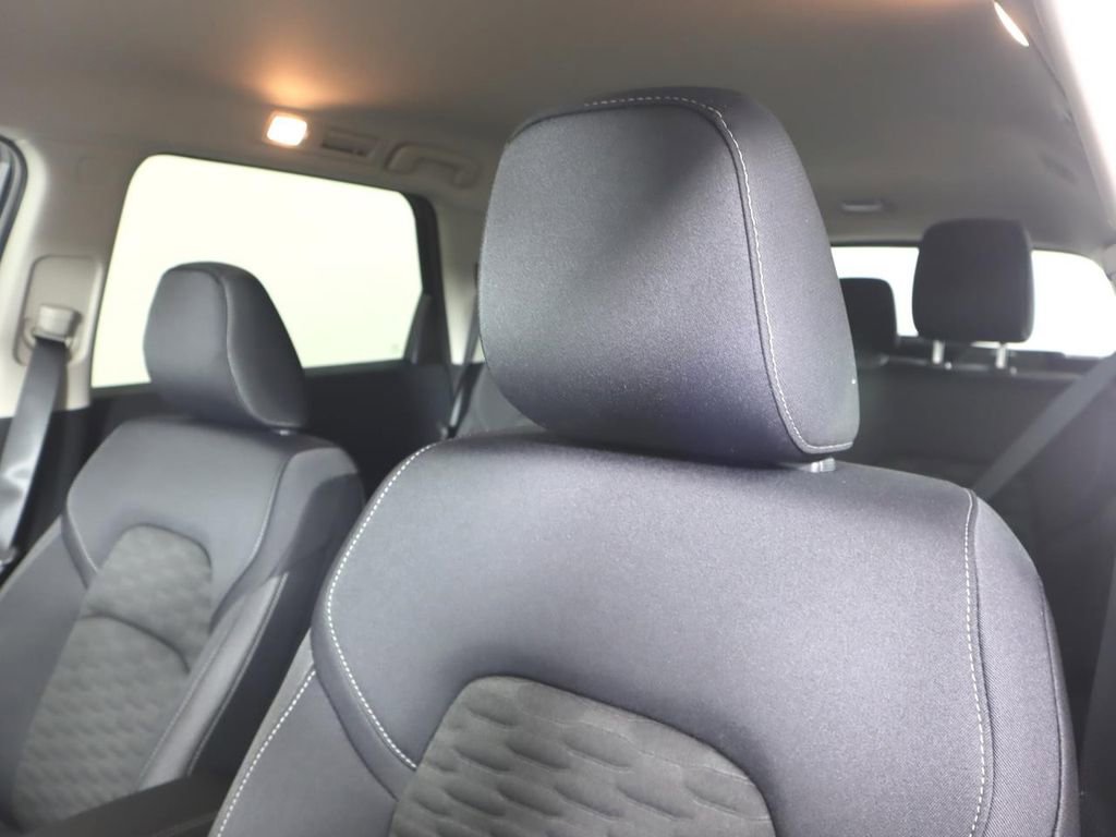 Certified 2025 Nissan Pathfinder S image 20