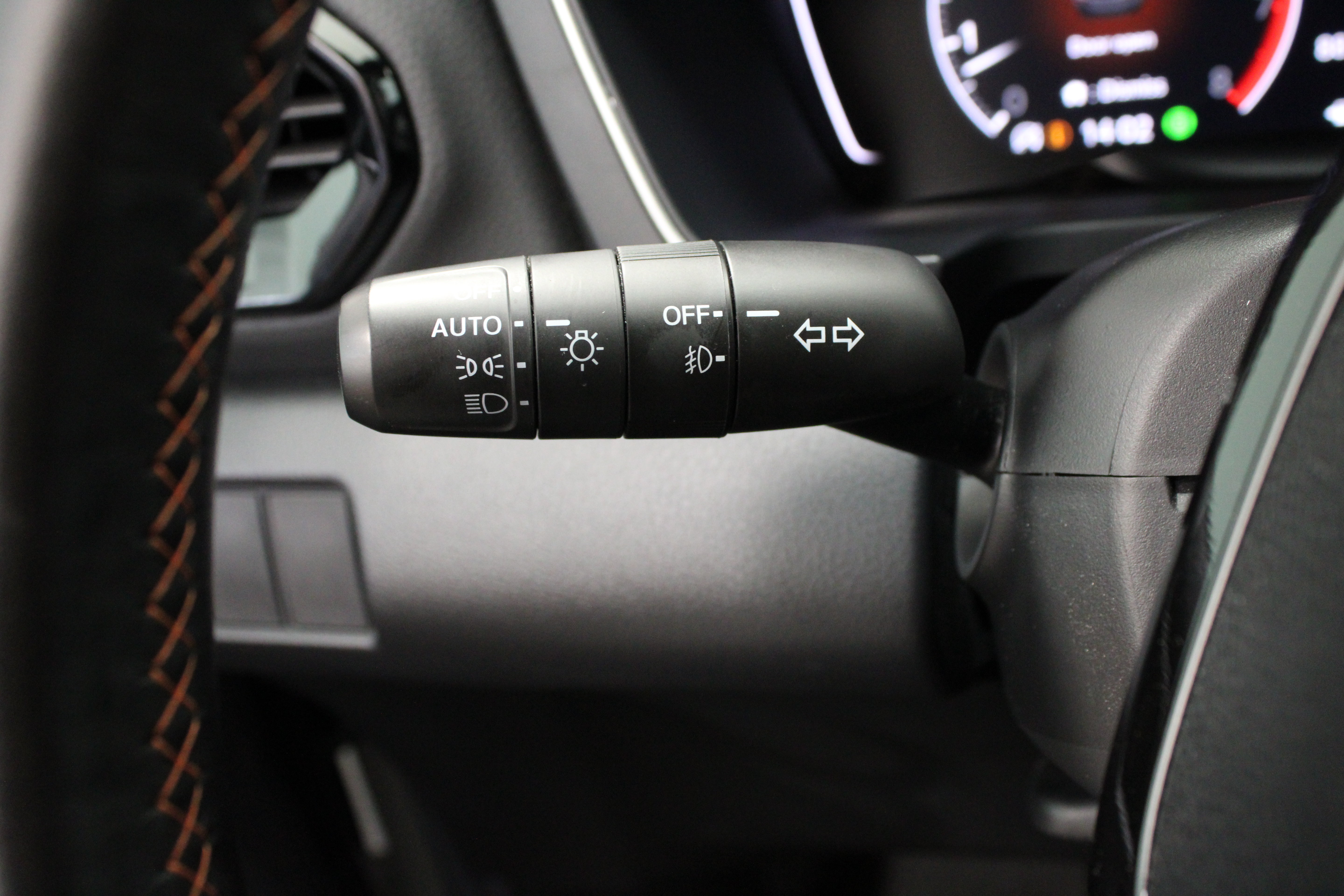 Used 2025 Honda Pilot Sport image 26