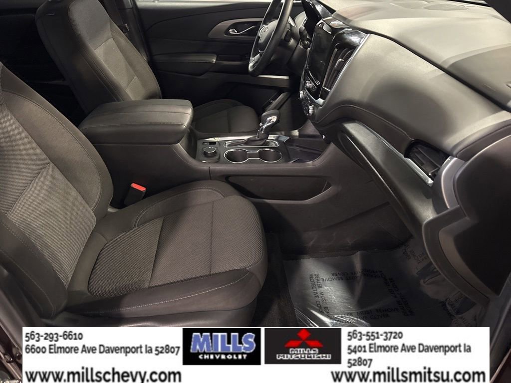 Used 2023 Chevrolet Traverse LT FWD image 19