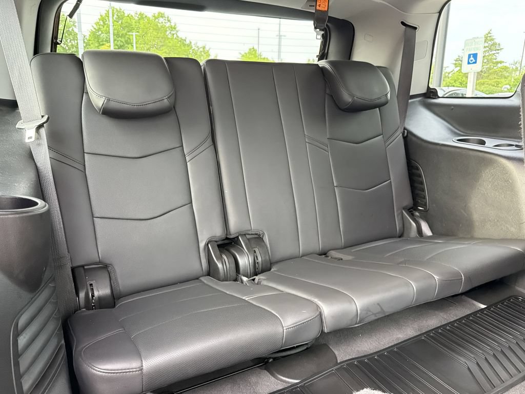 Used 2020 Cadillac Escalade Luxury AWD/4WD image 17
