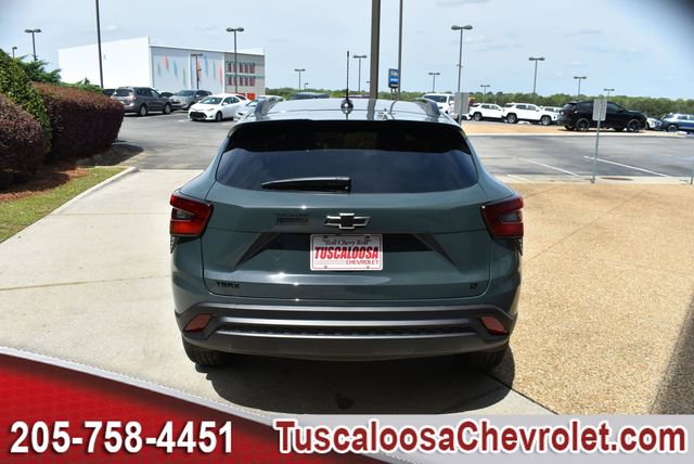 New 2026 Chevrolet Trax LT w/ Midnight Edition FWD image 8