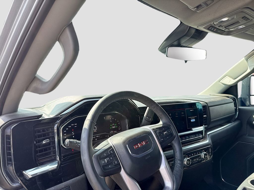 Used 2025 GMC Sierra 2500 SLE w/ SLE Value Package; image 10