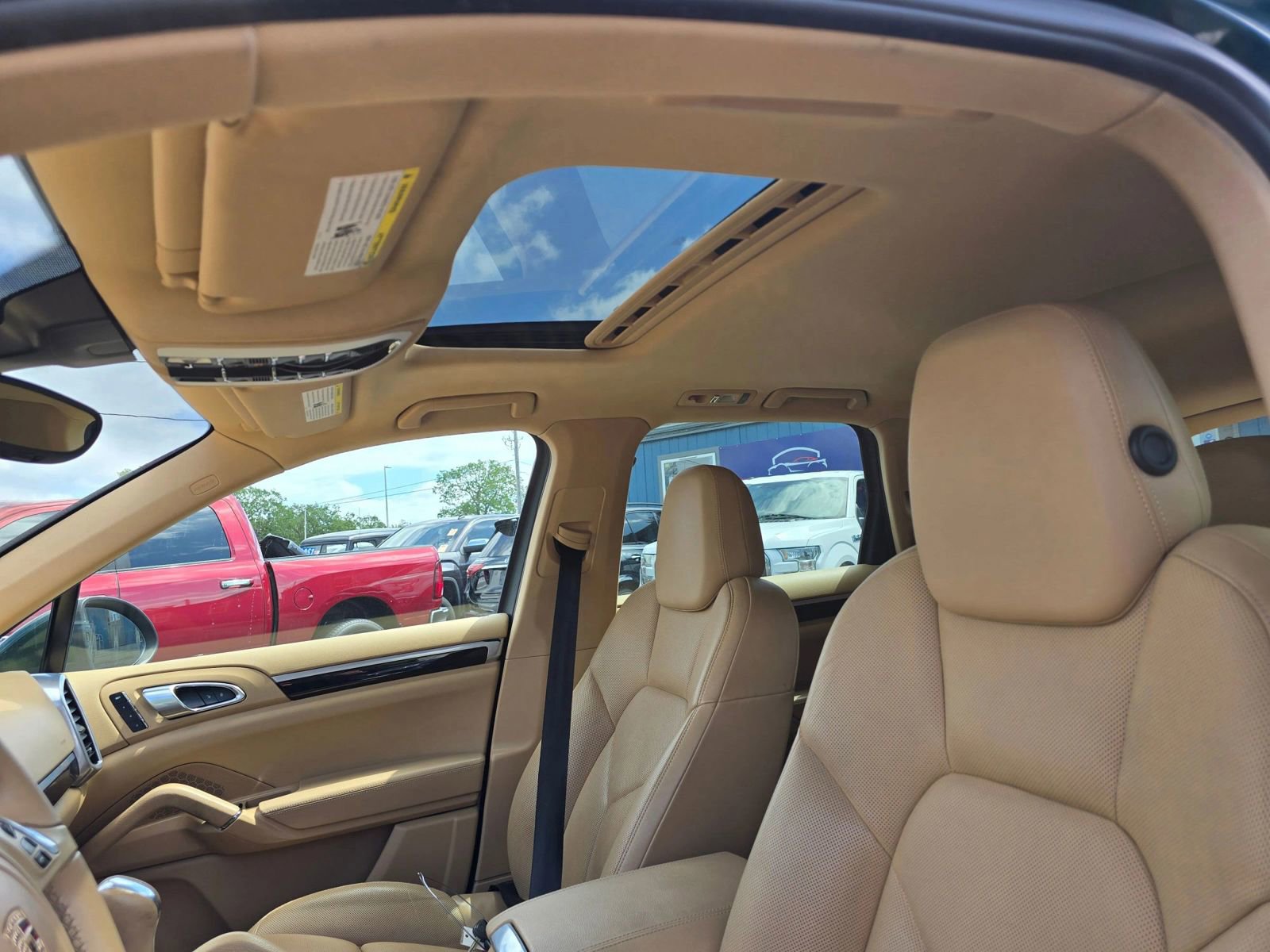 Used 2014 Porsche Cayenne AWD/4WD image 23