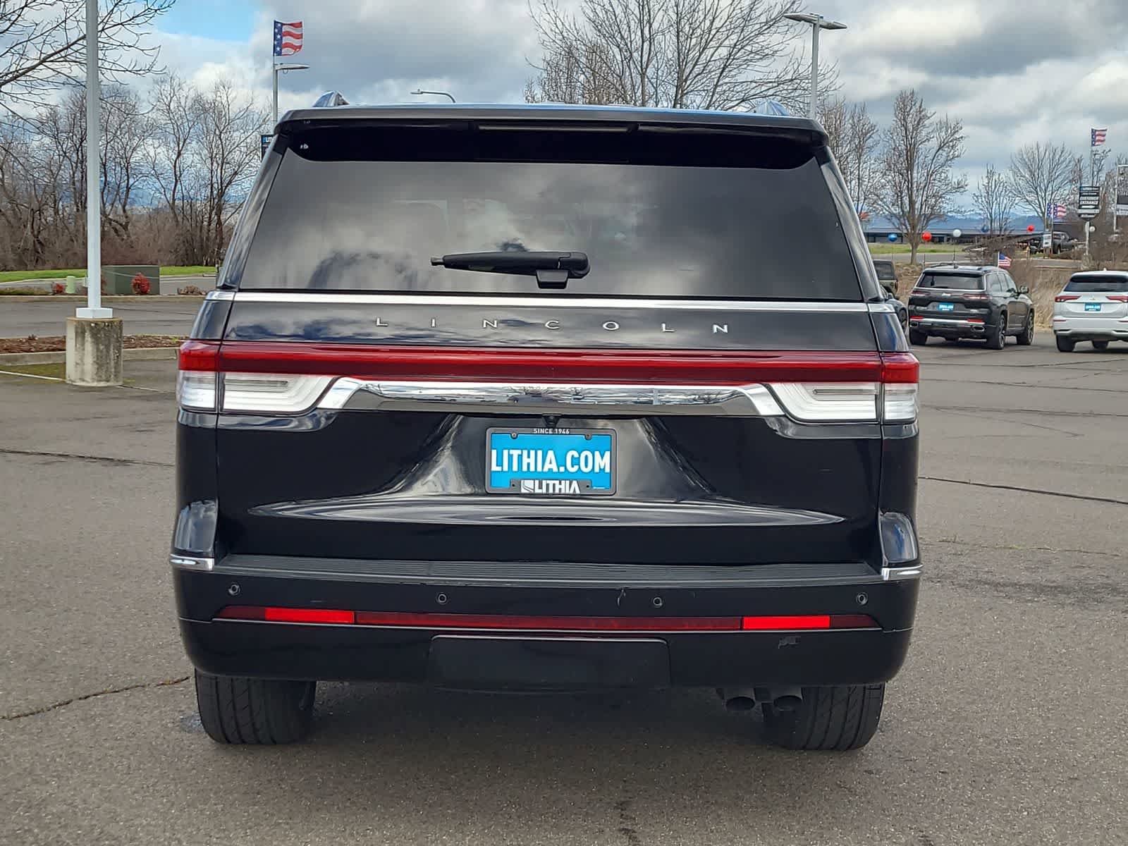 Used 2023 Lincoln Navigator Reserve AWD/4WD image 13