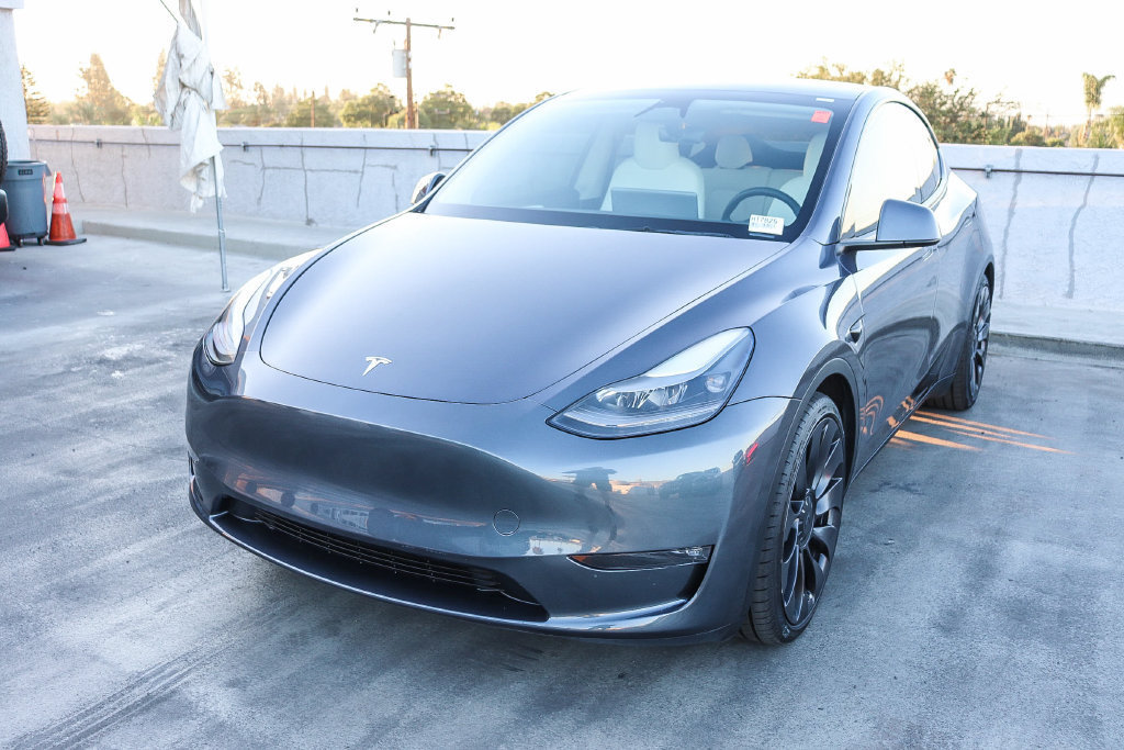 Used 2023 Tesla Model Y Performance AWD/4WD image 4