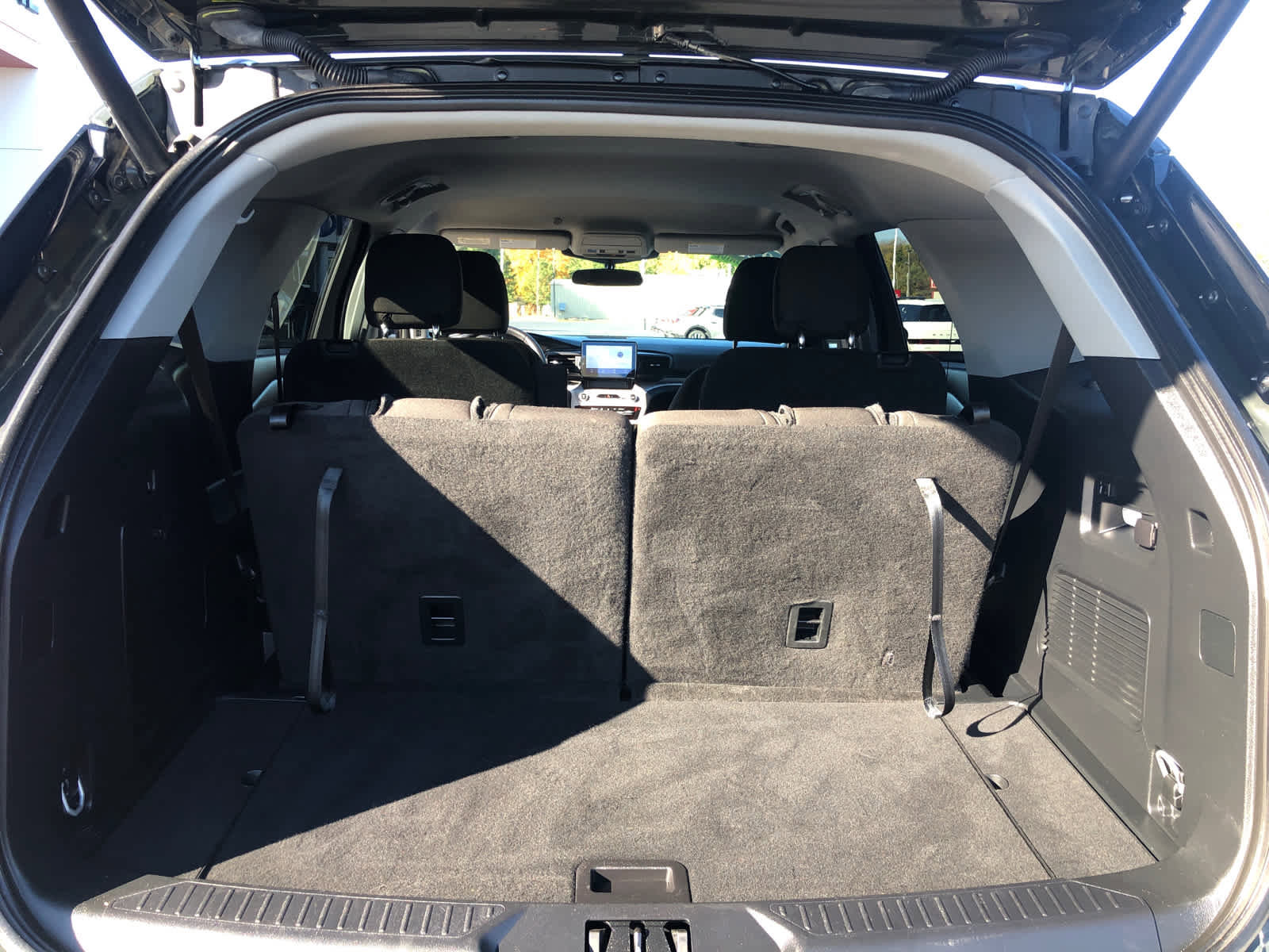 Used 2023 Ford Explorer XLT w/ Class IV Trailer Tow Package image 20