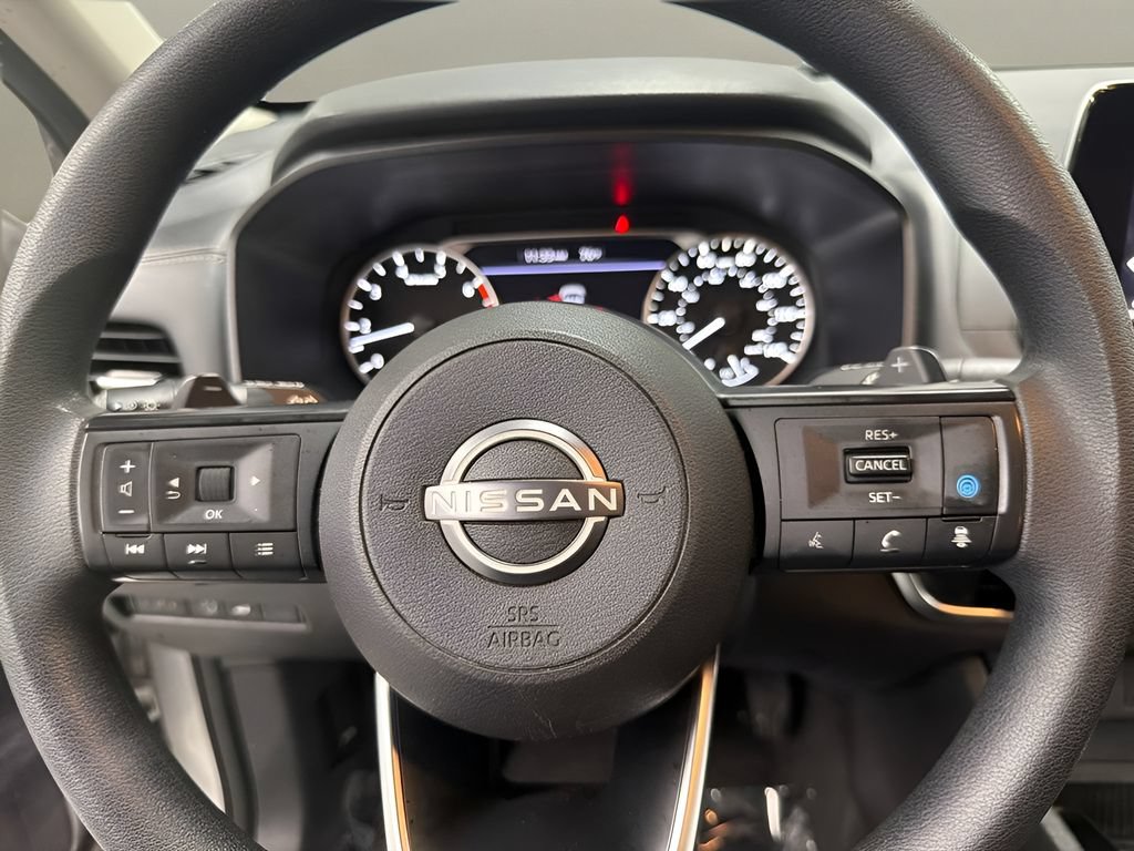 Used 2024 Nissan Rogue SV FWD image 35