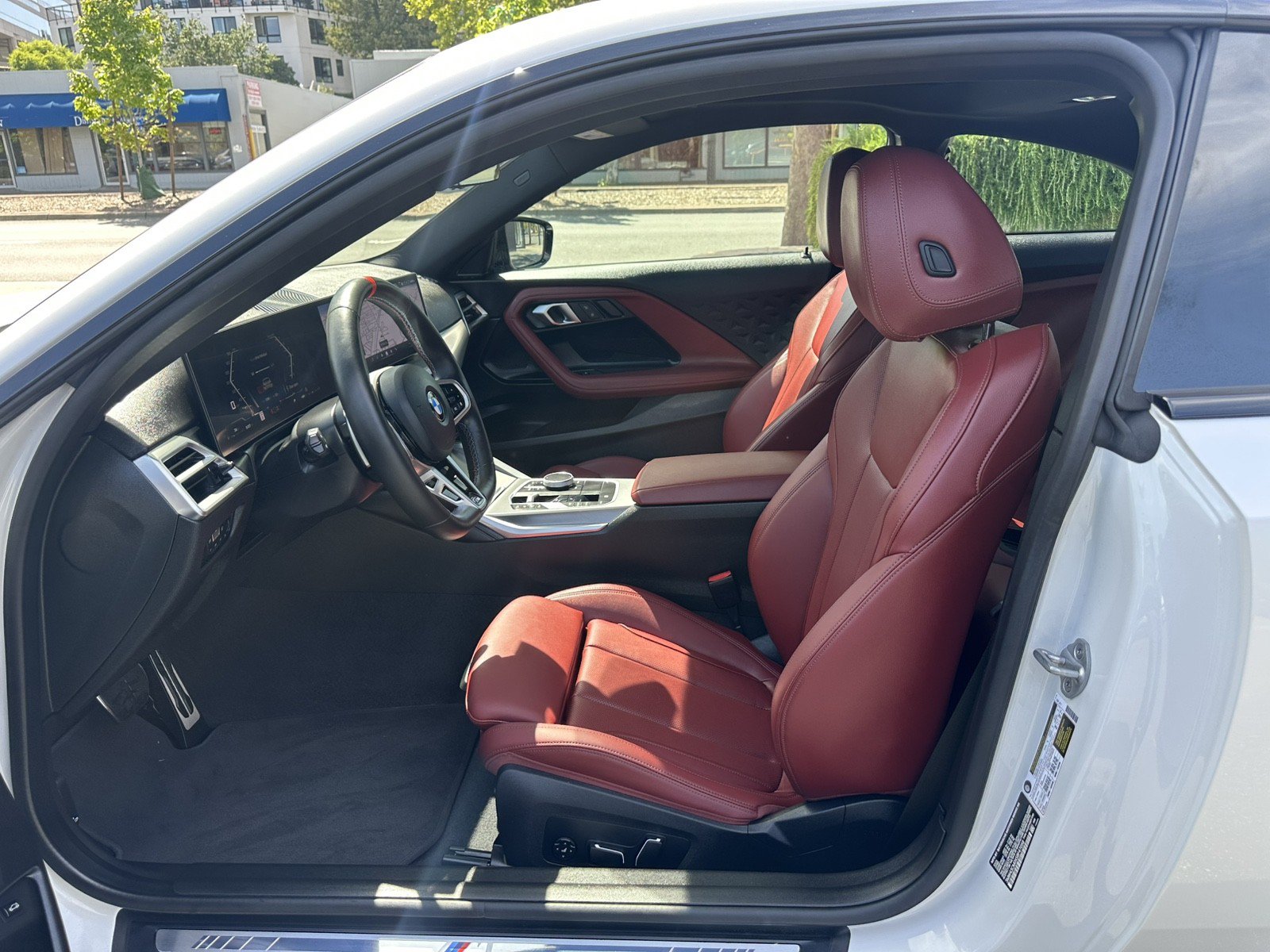 Used 2025 BMW M240i Coupe RWD image 16