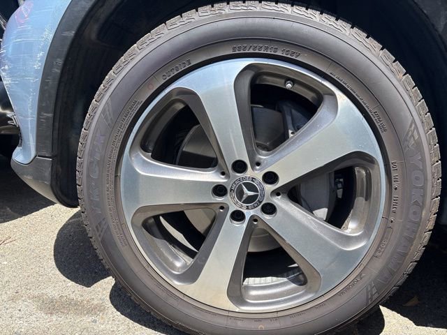 Used 2018 Mercedes-Benz GLC 300 4MATIC image 5