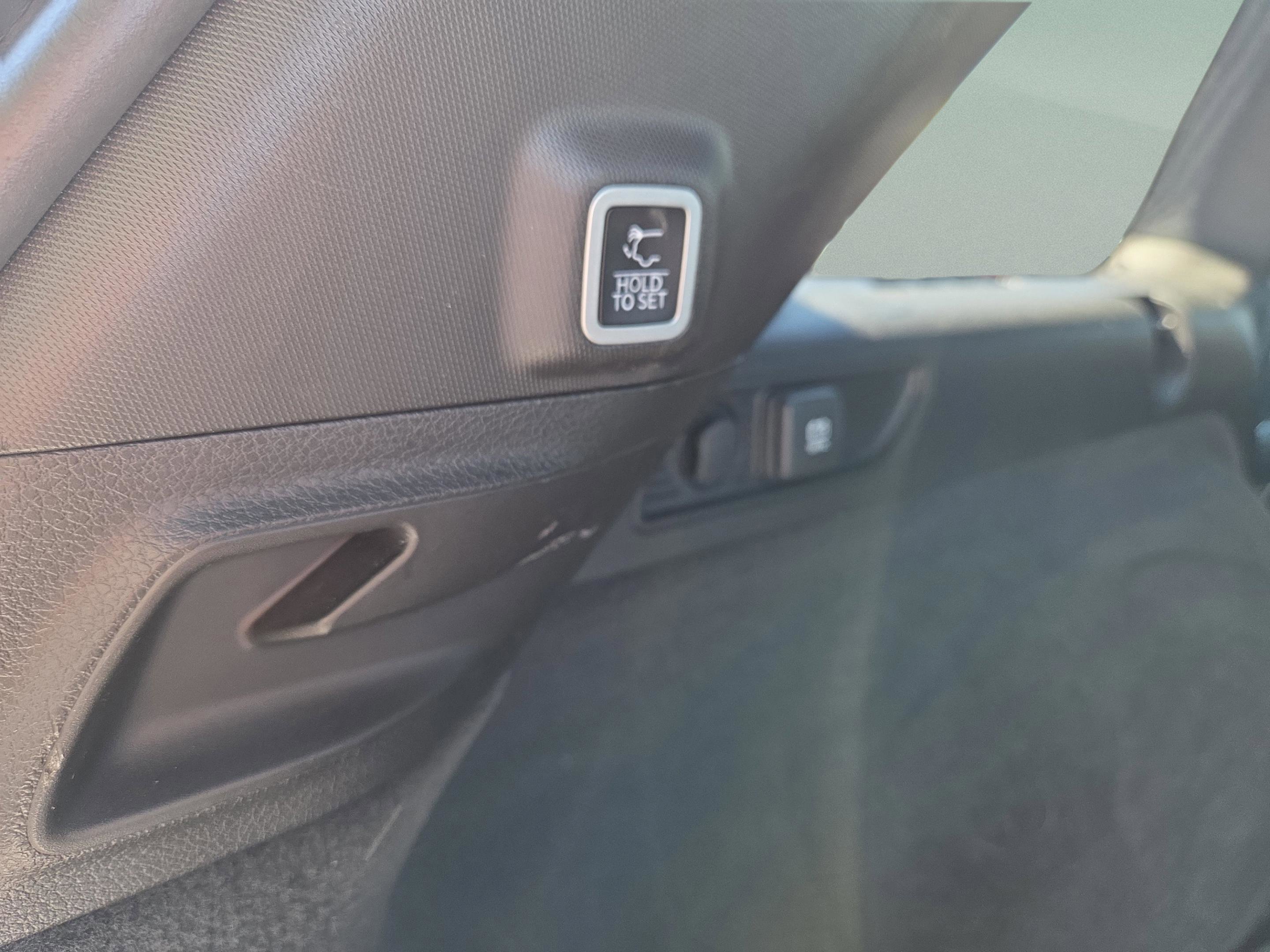 Used 2023 Jeep Grand Cherokee Overland image 33