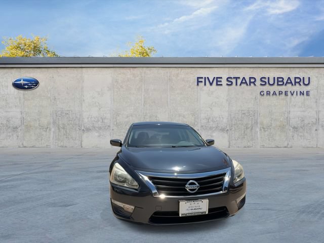 Used 2015 Nissan Altima 2.5 S w/ Sport Value Package FWD image 3